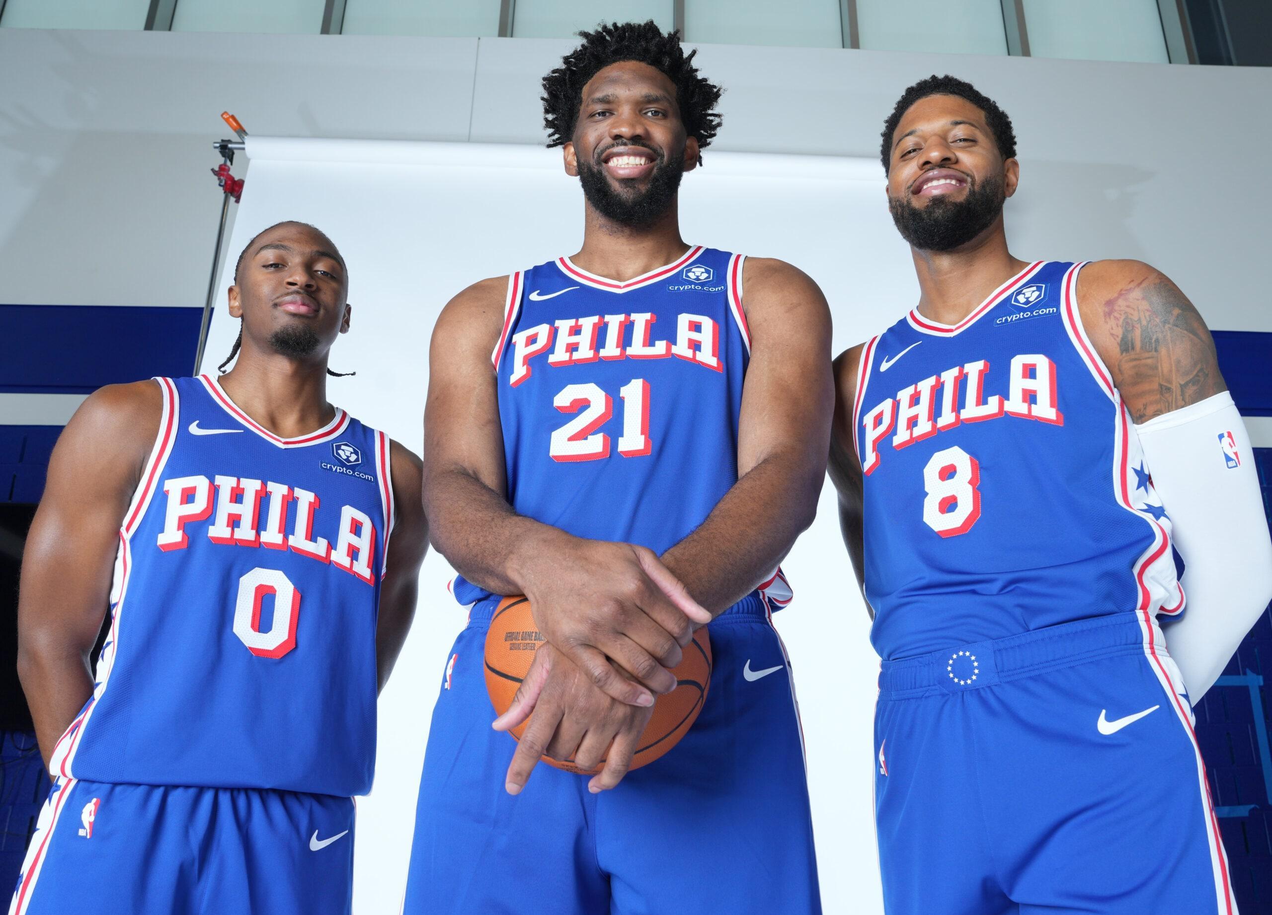 包含赛后华盛顿奇才调整名单以备NBA季后赛；队长鼓劲环节打磨；媒体盛赞；控场能力受关注的词条